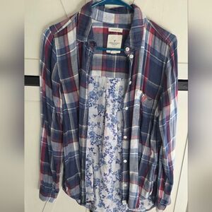 Boyfriend Fit American Eagle Plaid Button-Up Shirt with Floral Lining